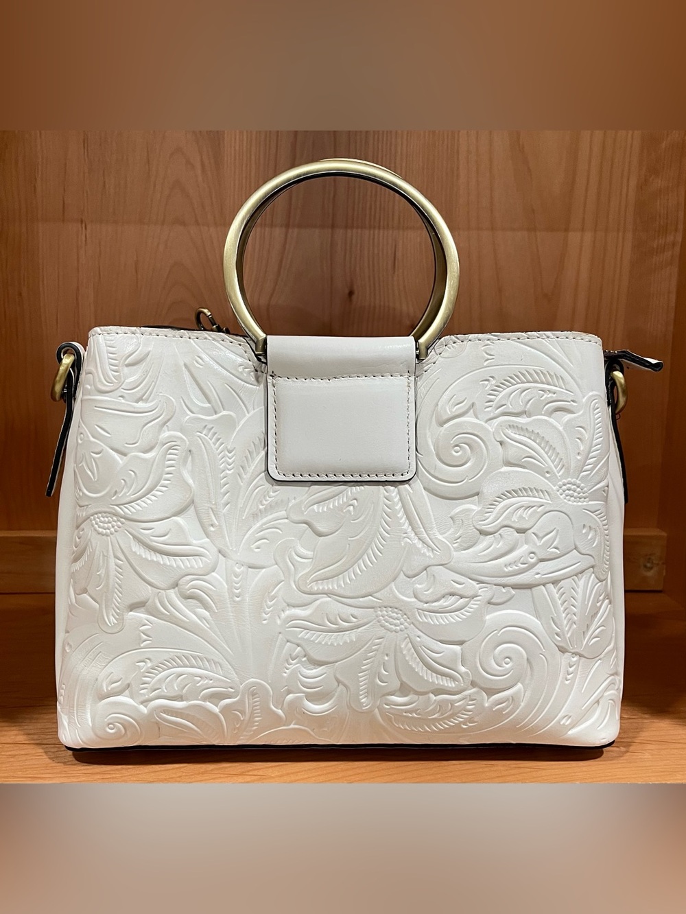 Patricia Nash Empoli Satchel Latte
Tooled Leather Metal Handles And Crossbody